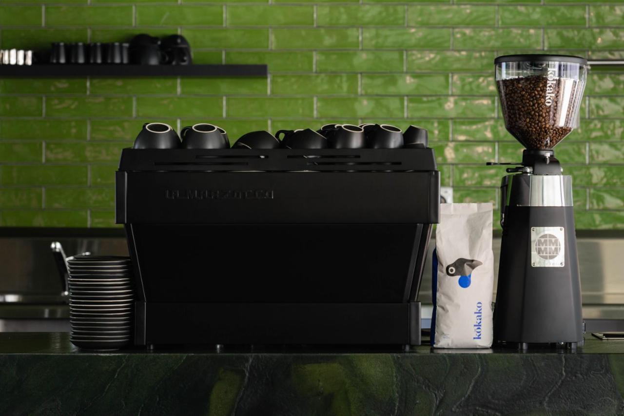 Ebb-דנידין מראה חיצוני תמונה A coffee machine